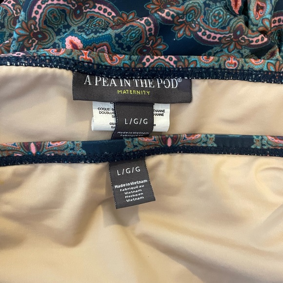 2pc Bathing Suit - Size L - Picture 2 of 10